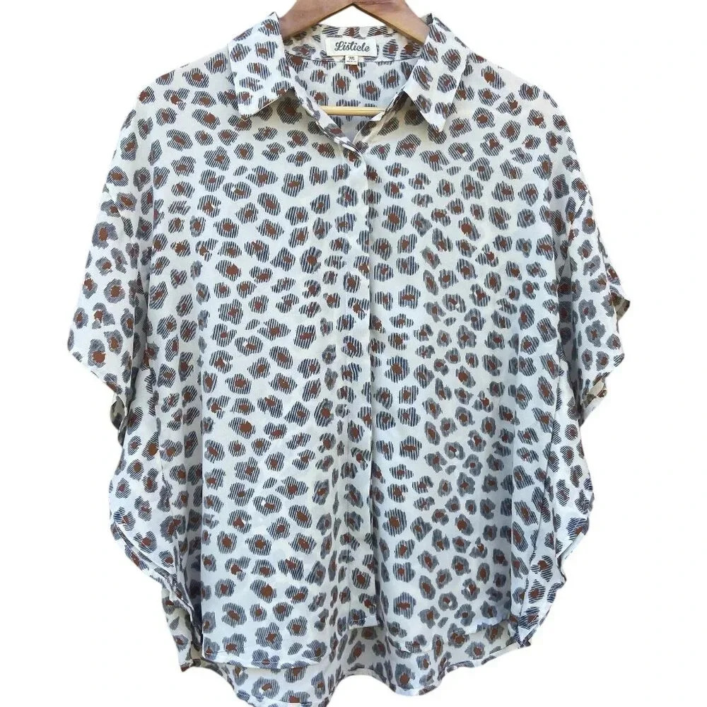 Listicle Leopard Like Print ButterFly Sleeve Button Down, Medium